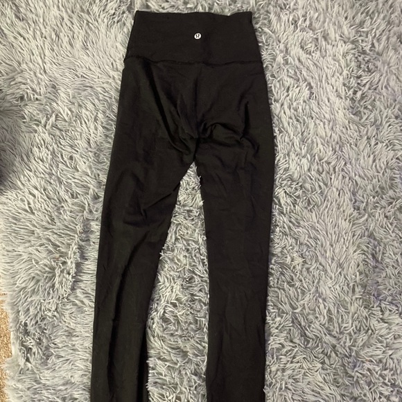 Worn Black Lululemon Wunder Under Leggings - Picture 3 of 4